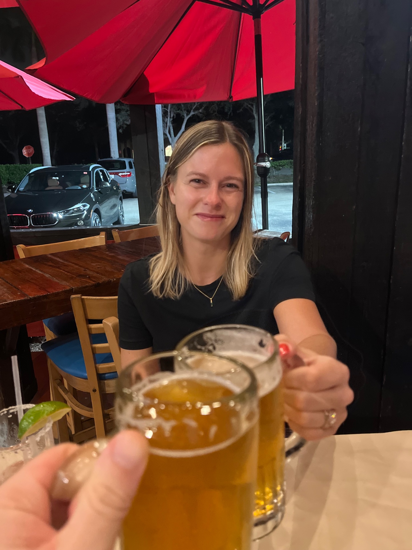2 for 1 brewskis at the crab shack!